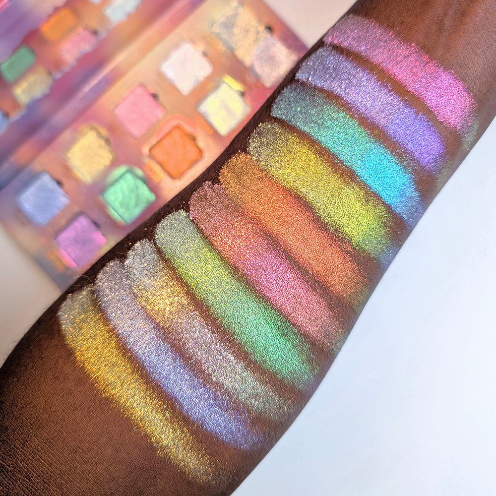 On Topper the World Palette